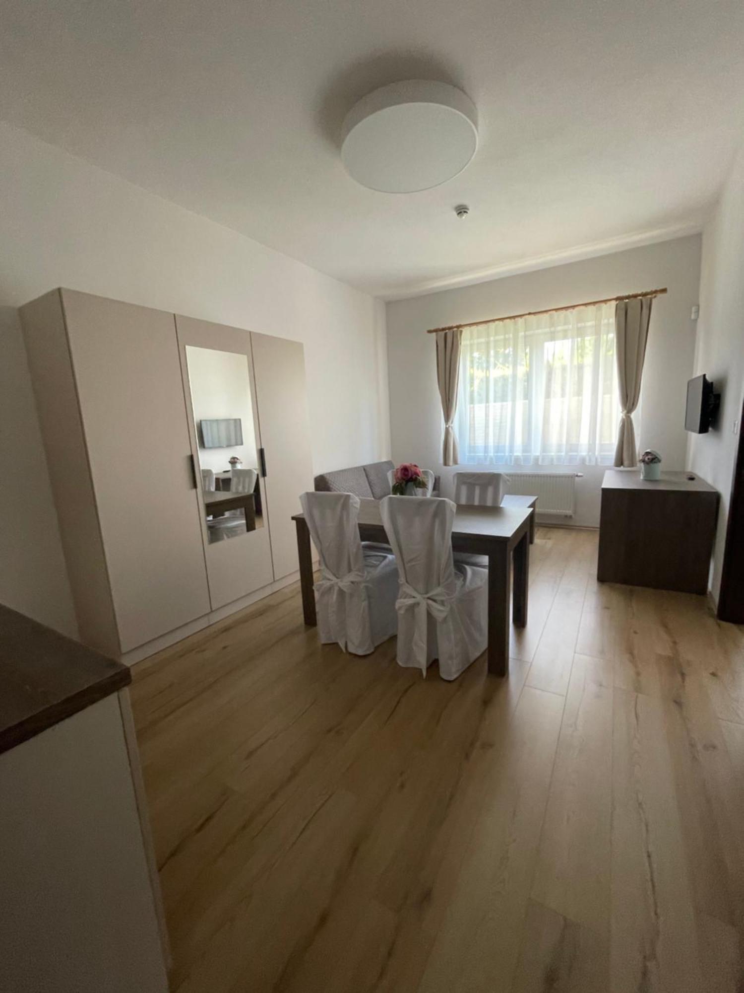 Zafir Dunajská Streda Exterior foto